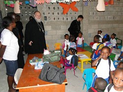 Митрополит Иларион посетил приходскую школу в Порт-о-Пренс.